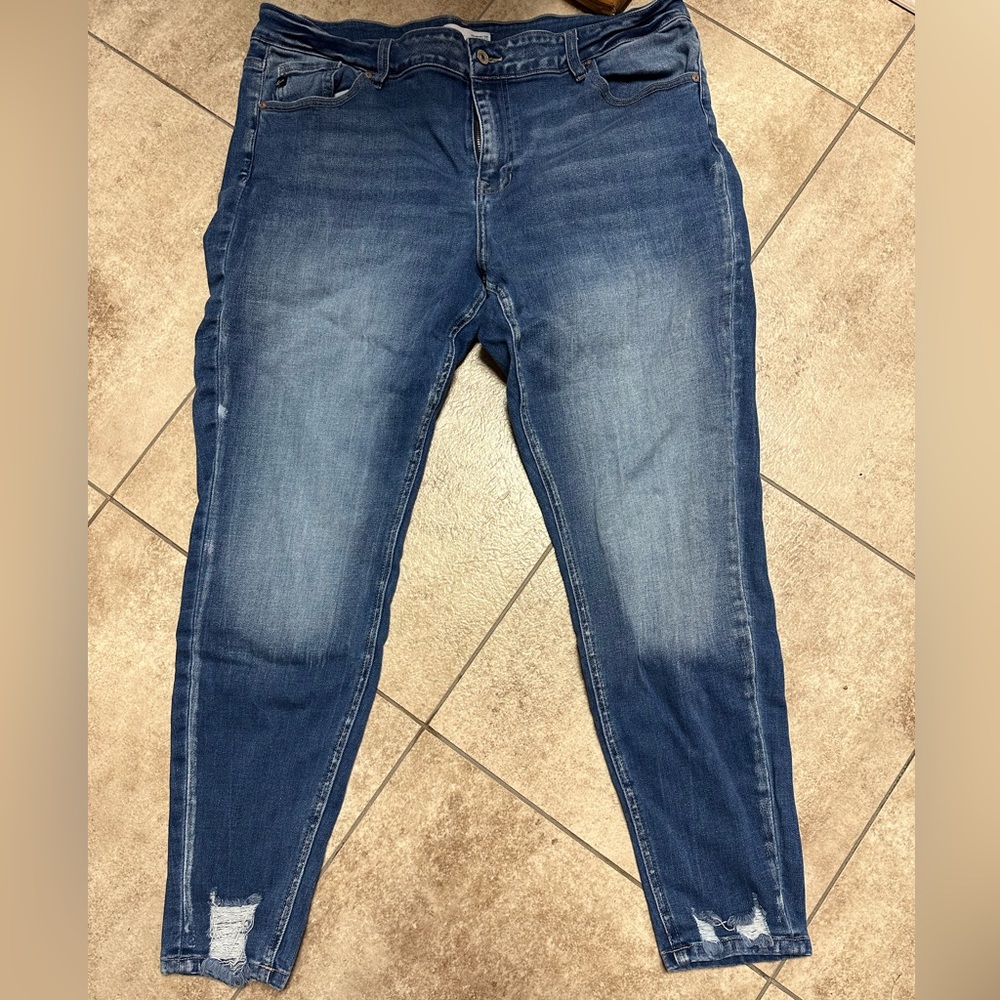 KanCan women’s jeans 20W tapered ankle